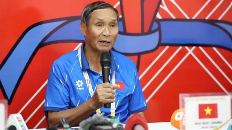 HLV Mai Đức Chung chia tay đội tuyển nữ Việt Nam